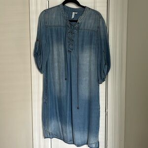 Katherine Barclay Montreal light Jean dress